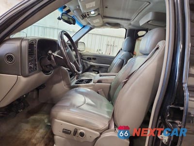 Zdjęcie 7 z 13 samochodu: 2006 GMC YUKON VIN:1GKEK13T86R114039 - miniatura