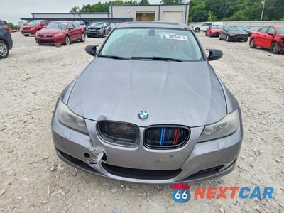 Piąte zdjęcie samochodu w środku: 2011 BMW 328 XI VIN:WBAPK7C5XBF082860 - miniatura