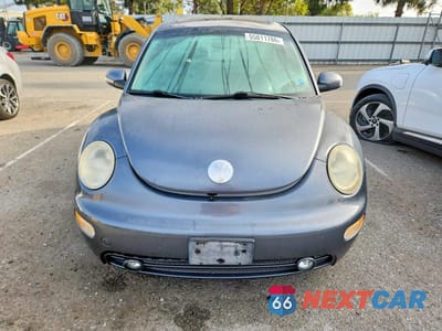 Piąte zdjęcie samochodu w środku: 2004 VOLKSWAGEN NEW BEETLE GLS VIN:3VWCD31C04M411670 - miniatura
