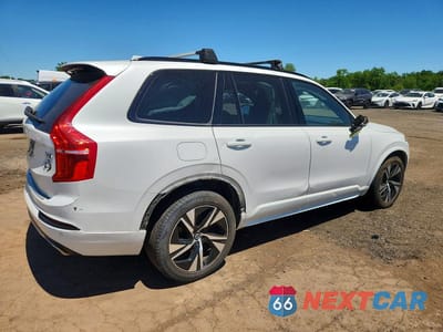 Trzecie zdjęcie samochodu z tyłu: 2020 VOLVO XC90 T6 R-DESIGN VIN:YV4A22PM5L1534223 - miniatura