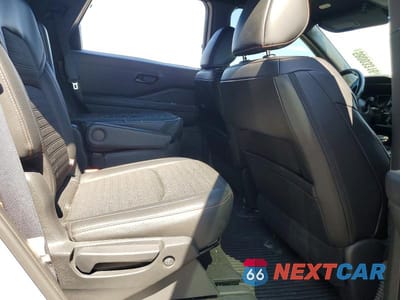Zdjęcie 11 z 13 samochodu: 2023 NISSAN PATHFINDER SV VIN:5N1DR3BD0PC264039 - miniatura