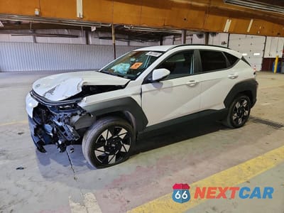 2025 HYUNDAI KONA SEL KM8HBCAB9SU287702 - główne zdjęcie licytacji z USA - miniatura