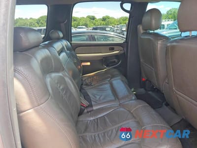 Zdjęcie 11 z 13 samochodu: 2002 CHEVROLET SUBURBAN K1500 VIN:3GNFK16ZX2G361371 - miniatura