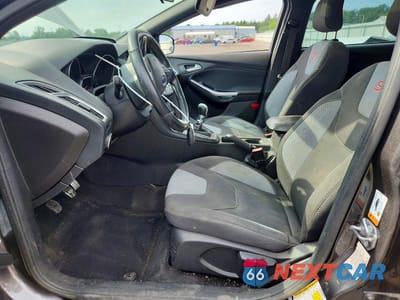Zdjęcie 7 z 13 samochodu: 2016 FORD FOCUS ST VIN:1FADP3L97GL206942 - miniatura