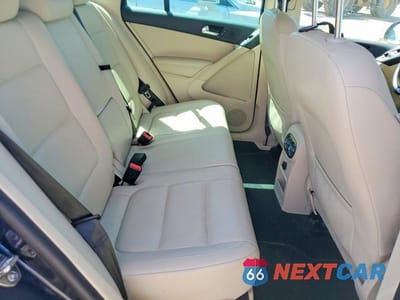 Zdjęcie 11 z 13 samochodu: 2015 VOLKSWAGEN TIGUAN S VIN:WVGBV7AX8FW542415 - miniatura
