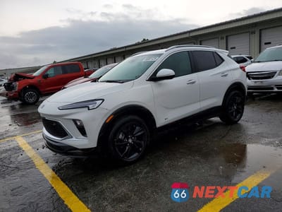 2026 BUICK ENCORE GX SPORT TOURING KL4AMDSL3TB042737 - główne zdjęcie licytacji z USA - miniatura