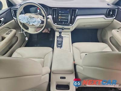 Zdjęcie 8 z 12 samochodu: 2020 VOLVO S60 T6 MOMENTUM VIN:7JRA22TK1LG065914 - miniatura