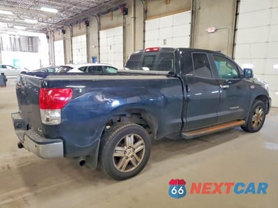 Trzecie zdjęcie samochodu z tyłu: 2008 TOYOTA TUNDRA DOUBLE CAB LIMITED VIN:5TFBV581X8X078504 - miniatura