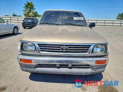 Piąte zdjęcie samochodu w środku: 1996 TOYOTA TACOMA XTRACAB VIN:4TAVL52N5TZ113537 - miniatura