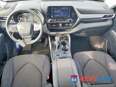 Zdjęcie 8 z 13 samochodu: 2022 TOYOTA HIGHLANDER LE VIN:5TDZZRAH5NS542592 - miniatura