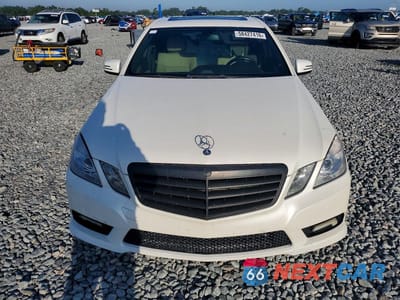 Piąte zdjęcie samochodu w środku: 2011 MERCEDES-BENZ E 350 BLUETEC VIN:WDDHF2EB2BA399052 - miniatura