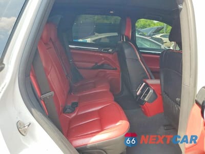 Zdjęcie 11 z 13 samochodu: 2017 PORSCHE CAYENNE VIN:WP1AA2A24HKA81676 - miniatura