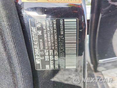 Zdjęcie 12 z 12 samochodu: 2012 MERCEDES-BENZ C 300 4MATIC VIN:WDDGF8BB7CR191724 - miniatura