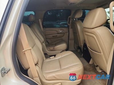 Zdjęcie 11 z 13 samochodu: 2009 CADILLAC ESCALADE VIN:1GYFC13239R222281 - miniatura