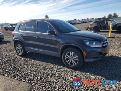 Czwarte zdjęcie samochodu z boku: 2012 VOLKSWAGEN TIGUAN S VIN:WVGBV7AX6CW503009 - miniatura