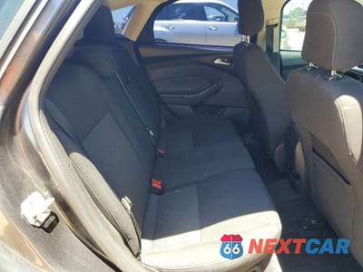 Zdjęcie 10 z 12 samochodu: 2018 FORD FOCUS SE VIN:1FADP3K21JL282846 - miniatura