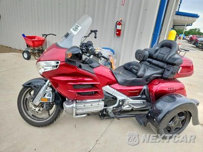 Trzecie zdjęcie samochodu z tyłu: 2003 HONDA GL1800 VIN:1HFSC47003A205187 - miniatura