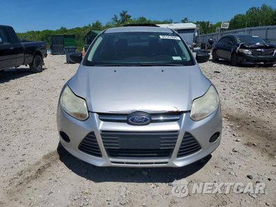 Piąte zdjęcie samochodu w środku: 2013 FORD FOCUS S VIN:1FADP3E23DL320612 - miniatura
