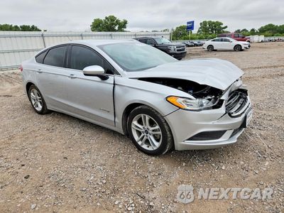 Czwarte zdjęcie samochodu z boku: 2018 FORD FUSION S HYBRID VIN:3FA6P0UU6JR122422 - miniatura