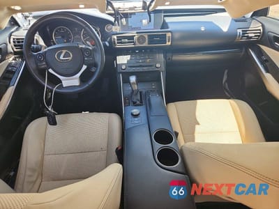 Zdjęcie 8 z 13 samochodu: 2016 LEXUS IS 300 VIN:JTHCM1D24G5010092 - miniatura