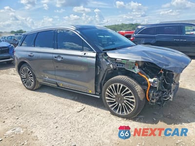 Czwarte zdjęcie samochodu z boku: 2021 LINCOLN CORSAIR GRAND TOURING VIN:5LMTJ5DZ4MUL18680 - miniatura