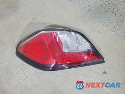 Zdjęcie 12 z 13 samochodu: 2024 MITSUBISHI MIRAGE G4 ES VIN:ML32FUFJ5RHF19466 - miniatura