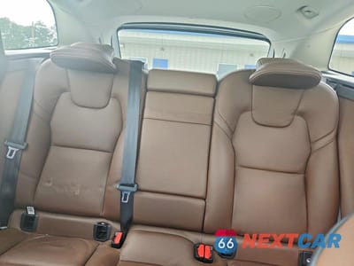 Zdjęcie 10 z 13 samochodu: 2020 VOLVO XC60 T5 MOMENTUM VIN:YV4102RK4L1553752 - miniatura