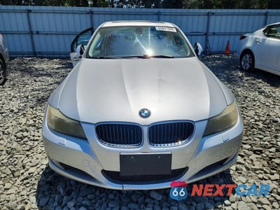 Piąte zdjęcie samochodu w środku: 2011 BMW 328 XI SULEV VIN:WBAPK5G50BNN26865 - miniatura