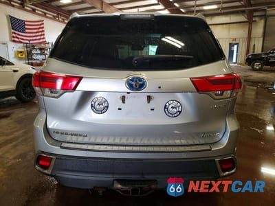 Zdjęcie 6 z 12 samochodu: 2018 TOYOTA HIGHLANDER HYBRID LIMITED PLATINUM VIN:5TDDGRFH6JS040287 - miniatura