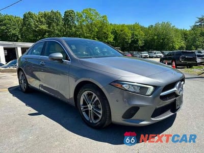 Czwarte zdjęcie samochodu z boku: 2020 MERCEDES-BENZ A 220 4MATIC VIN:W1K3G4FB6LW047761 - miniatura