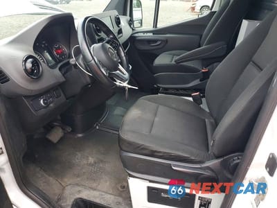 Zdjęcie 7 z 13 samochodu: 2022 MERCEDES-BENZ SPRINTER 1500 VIN:W1Y70BGY6NT093274 - miniatura