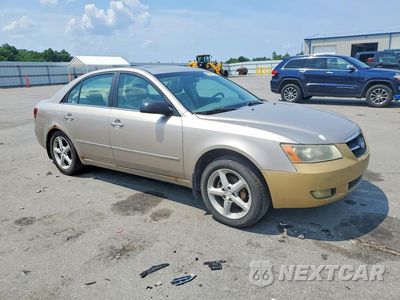 Czwarte zdjęcie samochodu z boku: 2008 HYUNDAI SONATA VIN:5NPEU46C58H372550 - miniatura