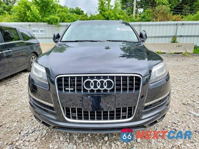 Piąte zdjęcie samochodu w środku: 2015 AUDI Q7 PREMIUM PLUS VIN:WA1LGAFE1FD001221 - miniatura