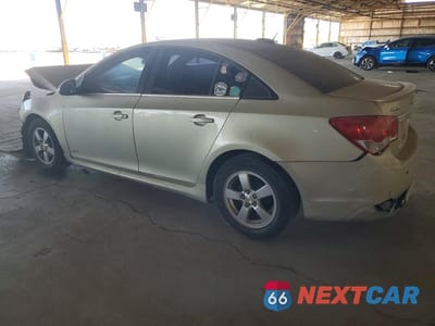 Drugie zdjęcie samochodu z przodu: 2015 CHEVROLET CRUZE LT VIN:1G1PC5SBXF7149557 - miniatura