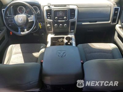 Zdjęcie 8 z 13 samochodu: 2015 RAM 1500 SLT VIN:3C6RR7LT3FG596759 - miniatura