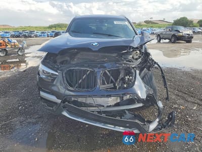 Piąte zdjęcie samochodu w środku: 2021 BMW X3 XDRIVE30I VIN:5UXTY5C08M9E58483 - miniatura