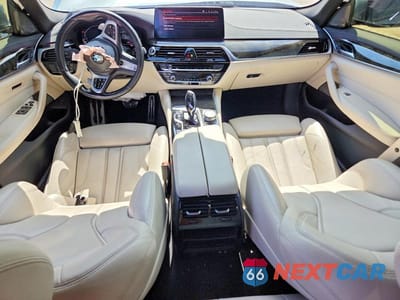 Zdjęcie 8 z 13 samochodu: 2021 BMW 540 I VIN:WBA53BJ02MWX04420 - miniatura