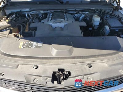 Zdjęcie 12 z 13 samochodu: 2017 CADILLAC ESCALADE VIN:1GYS3AKJ7HR352652 - miniatura