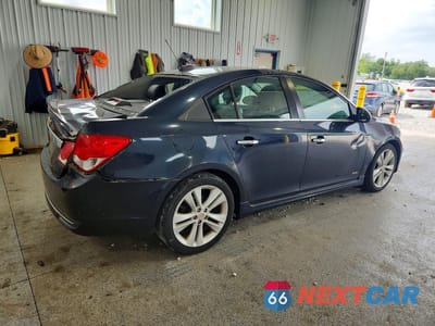 Trzecie zdjęcie samochodu z tyłu: 2015 CHEVROLET CRUZE LTZ VIN:1G1PG5SB8F7253050 - miniatura