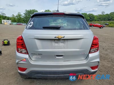 Zdjęcie 6 z 13 samochodu: 2018 CHEVROLET TRAX LS VIN:3GNCJNSB7JL223203 - miniatura