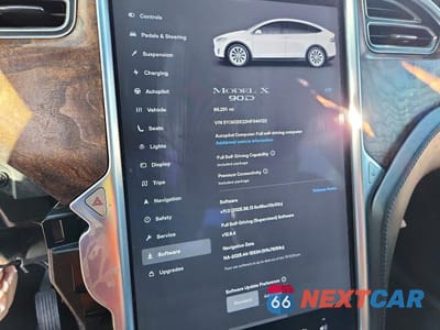 Zdjęcie 9 z 14 samochodu: 2017 TESLA MODEL X VIN:5YJXCBE22HF044722 - miniatura