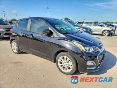 Czwarte zdjęcie samochodu z boku: 2021 CHEVROLET SPARK 1LT VIN:KL8CD6SA5MC225781 - miniatura