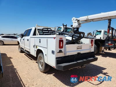 Drugie zdjęcie samochodu z przodu: 2019 FORD F250 SUPER DUTY VIN:1FT7W2B64KEG40647 - miniatura