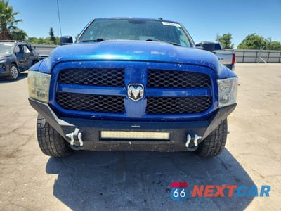 Piąte zdjęcie samochodu w środku: 2018 RAM 1500 ST VIN:3C6RR7KT5JG225922 - miniatura