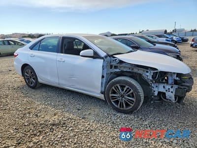 Czwarte zdjęcie samochodu z boku: 2017 TOYOTA CAMRY SE VIN:4T1BF1FK6HU400070 - miniatura
