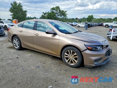Czwarte zdjęcie samochodu z boku: 2018 CHEVROLET MALIBU 3LT VIN:1G1ZD5ST3JF125971 - miniatura