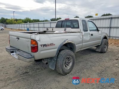 Trzecie zdjęcie samochodu z tyłu: 2000 TOYOTA TACOMA XTRACAB PRERUNNER VIN:4TASN92N3YZ663332 - miniatura