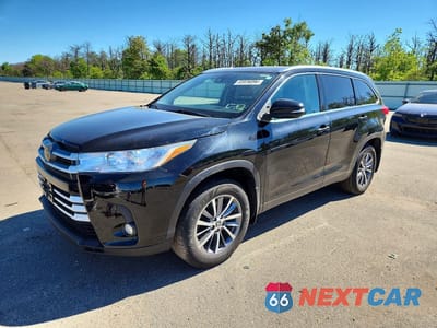 2019 TOYOTA HIGHLANDER XLE 5TDJZRFHXKS566632 - główne zdjęcie licytacji z USA - miniatura