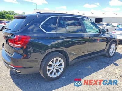 Trzecie zdjęcie samochodu z tyłu: 2016 BMW X5 XDR40E VIN:5UXKT0C52G0F75302 - miniatura