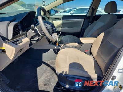 Zdjęcie 7 z 13 samochodu: 2019 HYUNDAI ELANTRA SEL VIN:5NPD84LF7KH424394 - miniatura